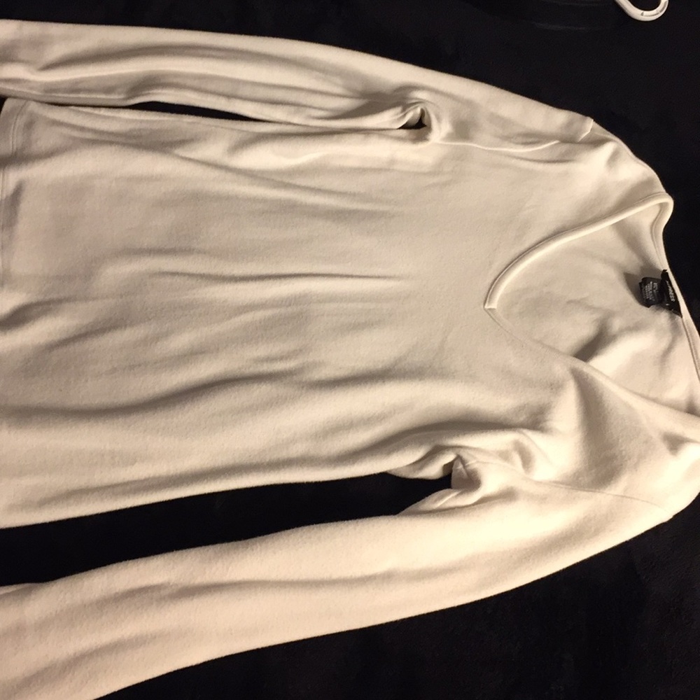 ALL WHITE LONG SLEEVE ( L)
